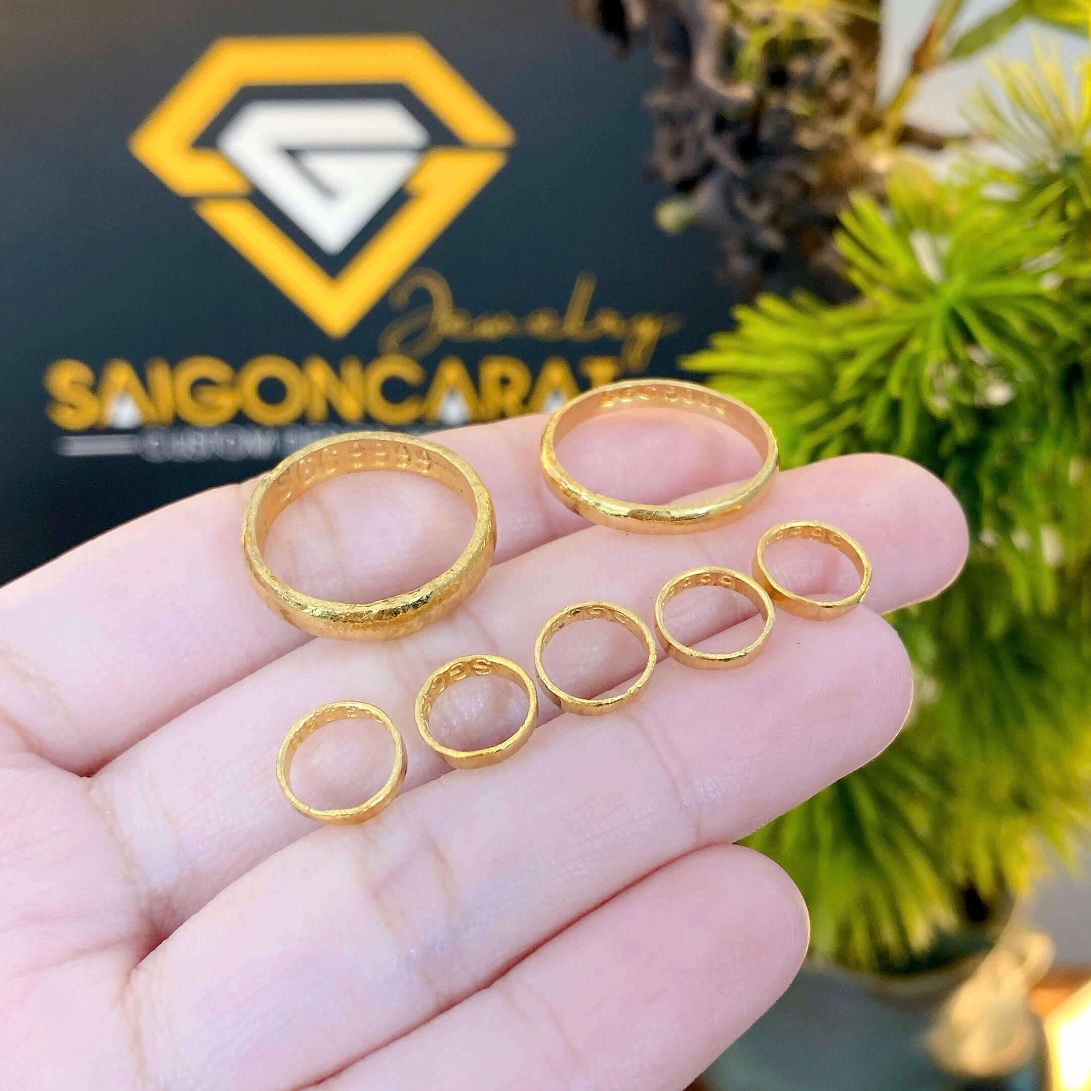 Vàng 24 bao nhiêu 1 chỉ 2026: Dự báo và Phân tích chi tiết Trang sức vàng 24K cao cấp
