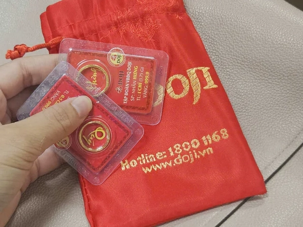 Vàng Doji 9999: Cập Nhật Giá Mới Nhất 2026 & Phân Tích Vàng Doji 9999 trong túi để tránh trầy xước